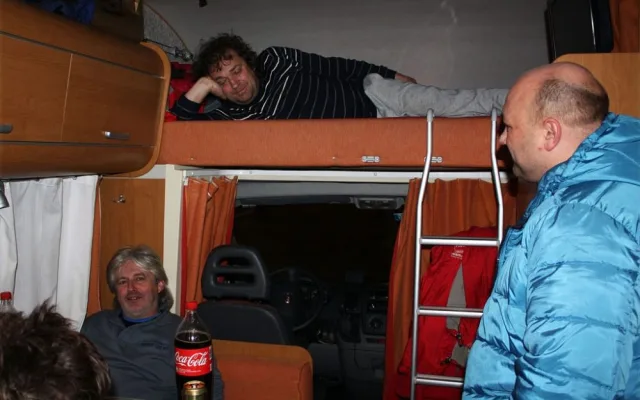 Pohoda v doprovodném obytňáku. Foto Luboš Šalát