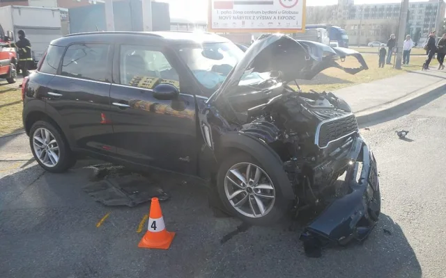 Havarovaný Mini Cooper