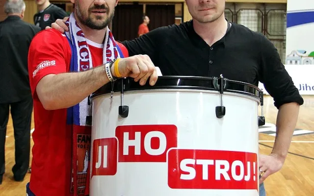 Buben od Libora Matouška mladšího, jednatele marketingové agentury Jihostroje - firmy TRIMA CB, dostal Pavel Vágner