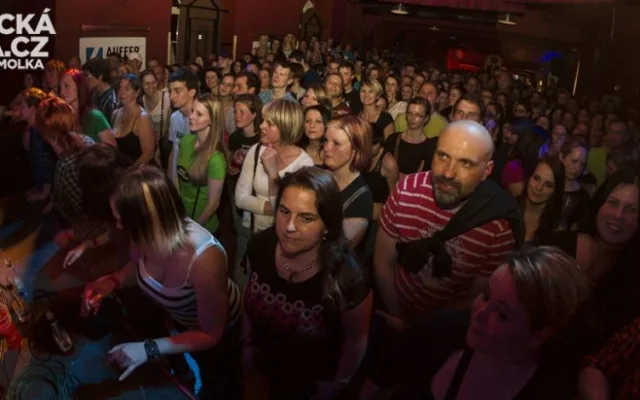 Akustický koncert kapely Wohnout v Café klubu Slavie
