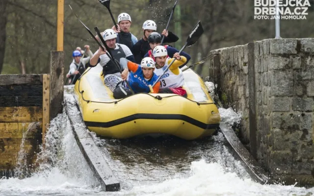 Český pohár v raftingu na řece Vltavě u Vyššího Brodu
