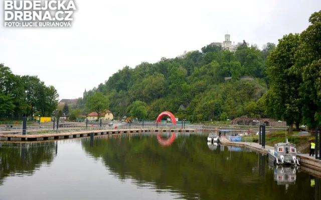 Přístav pro rekreační lodě v Hluboké nad Vltavou