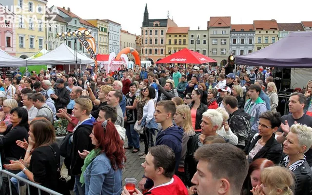 Na náměstí Přemysla Otakara II. přišla spousta diváků