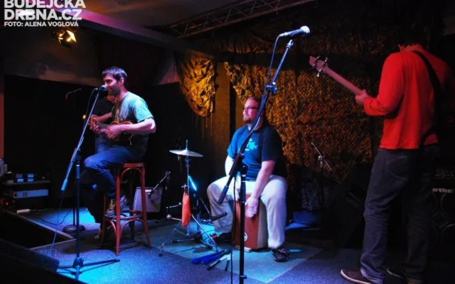 MC Fabrika poskytla útočiště i kapele Never Been 2 Jamaica