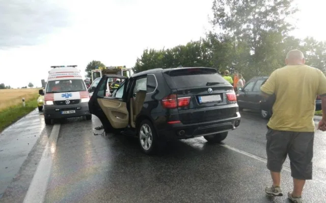 Dopravní nehoda 2 OA a NA, Bošilec - 5. 7. 2014