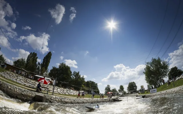 Český pohár ve vodním slalomu na kanále Lídy Polesné v Českém Vrbném