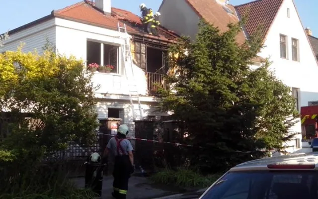 Požár domu v Boletické ulici