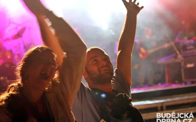 Hendikepovaní si koncert české rockové legendy užívali