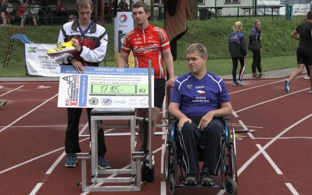 Postižení sportovci byli obdarováni částkou přes 17 tisíc korun
