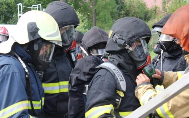 Cvičení temelínských hasičů ve Zbirohu
