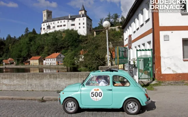 Fiat 500 posádky Maňovská - Blahoutová