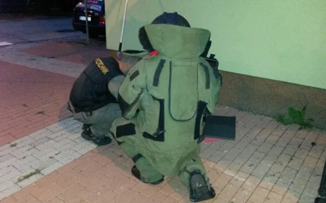 Zásah policistů a hasičů v Lipenské ulici