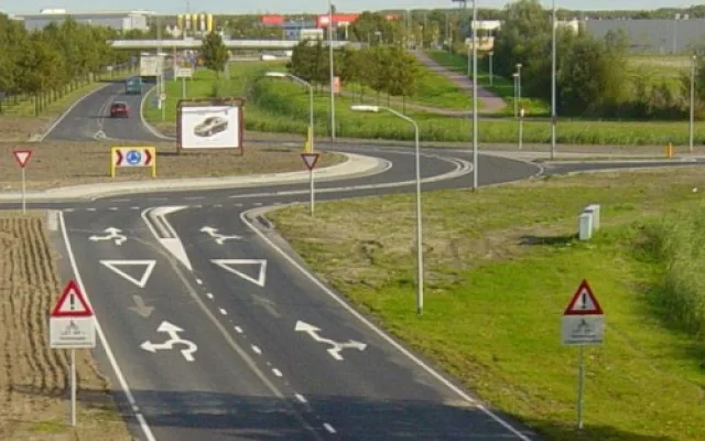Turbo okružní křižovatka v zahraničí