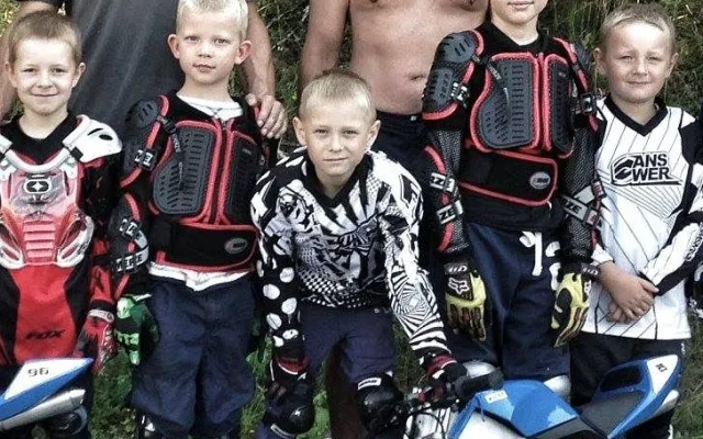 Martin a Jakub (zprava) Smržovi se svými svěřenci