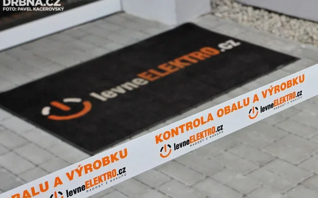 Slavnostní otevření centrálního skladu nejoblíbenějšího českého e-shopu