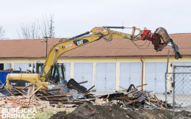 Demolice bývalých českobudějovických kasáren Julia Fučíka
