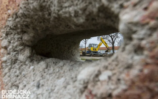 Demolice bývalých českobudějovických kasáren Julia Fučíka