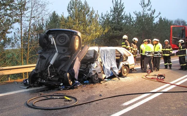 Smrtelná nehoda za Borkem si vyžádala tři lidské životy