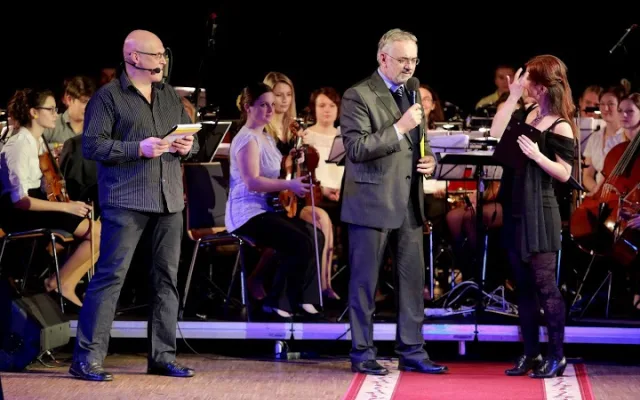 Rektor Jihočeské univerzity, Libor Grubhoffer, byl jedním z předávajících cen