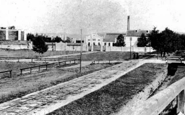 Archivní snímek plynárny pořízený někdy po roce 1868