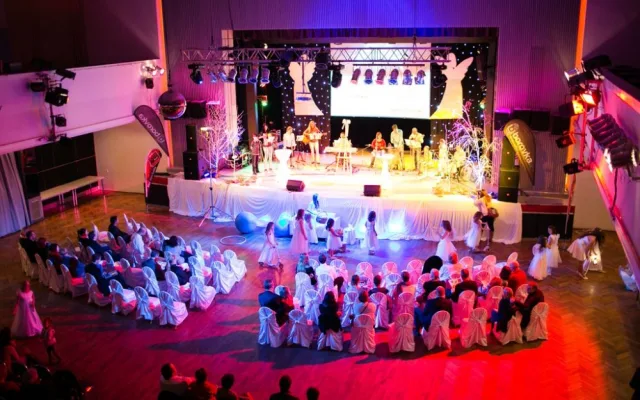 Andělská aukce 2014