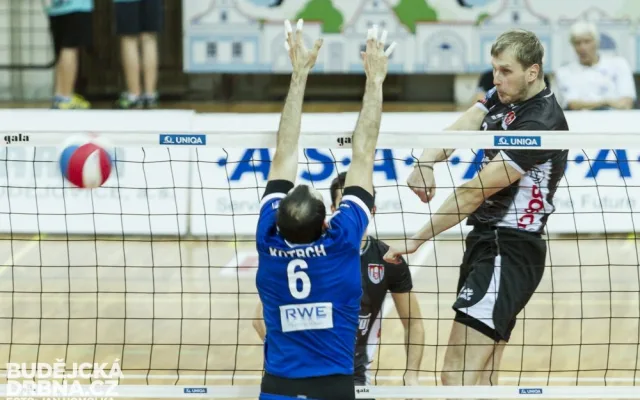 VK Jihostroj České Budějovice - Aero Odolena Voda 3:1