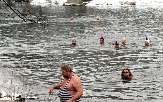 Otužilci v Malši u Malého jezu