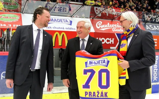 Bývalý hráč a funkcionář Motoru Karel Pražák oslavil 70. narozeniny