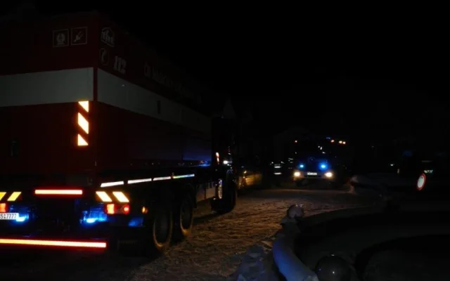 Zřícený sádrokartonový strop kasina ve Strážném
