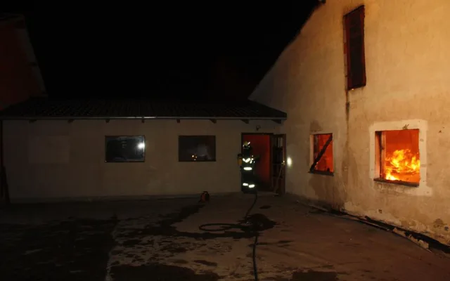 Požár truhlárny v Haklových Dvorech