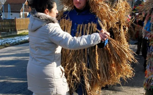 K tanci hraje živá kapela