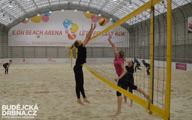 Kvalifikační turnaj otevřeného Halového mistrovství České republiky žen v E.ON Beach Areně