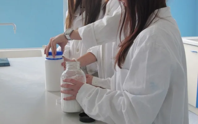 Nové laboratoře na Gymnáziu Česká