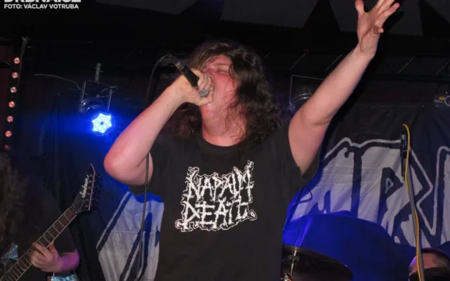 Koncert kapely Brutally Deceased v Café Klubu Slavie