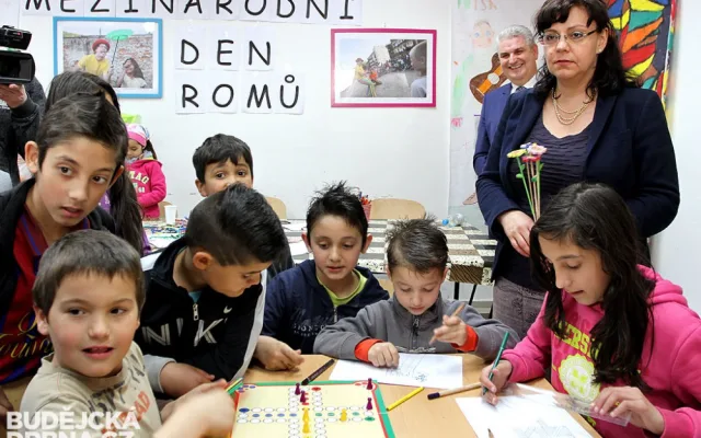 Ministryně Michaela Marksová Tominová na návštěvě v Klubovně pro děti a mládež