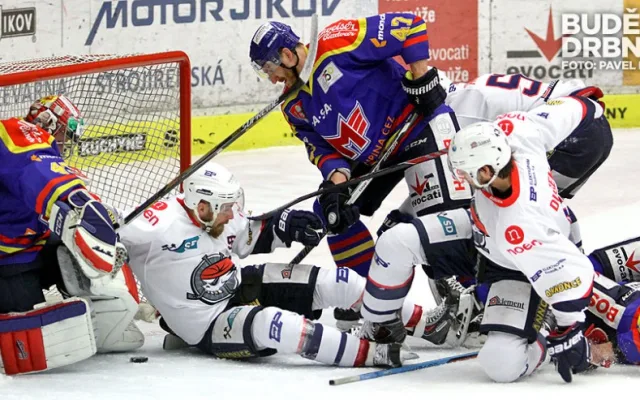 ČEZ Motor České Budějovice - Piráti Chomutov 0:4