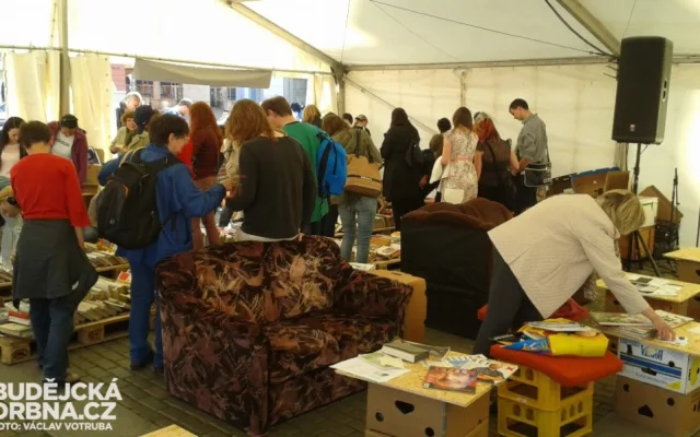 Literatura žije! na náměstí Přemysla Otakara II.