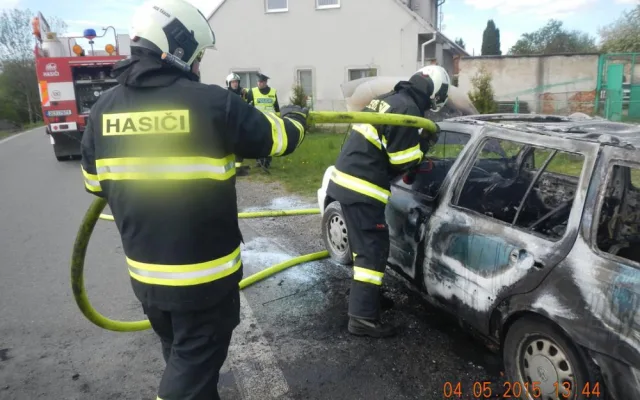 Požár vozidla u Bálkovy Lhoty