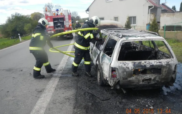 Požár vozidla u Bálkovy Lhoty