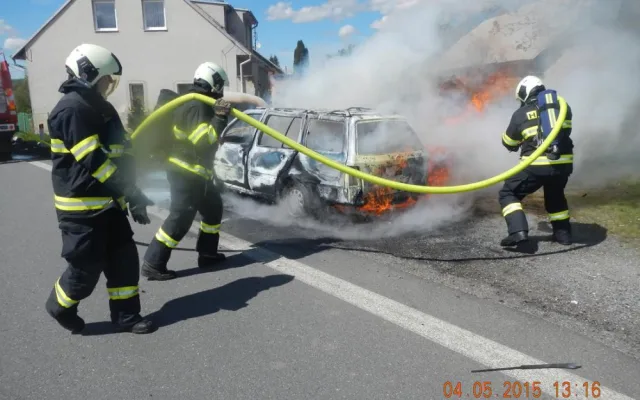 Požár vozidla u Bálkovy Lhoty