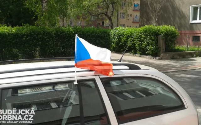 České vlajky v centru Budějc