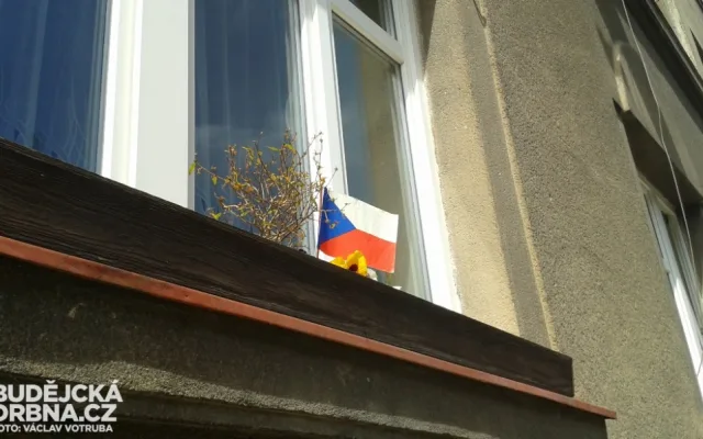 České vlajky v centru Budějc