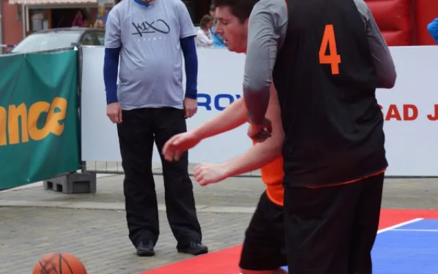 Basketbalová Chance 3x3 Tour 2015 na budějckém náměstí