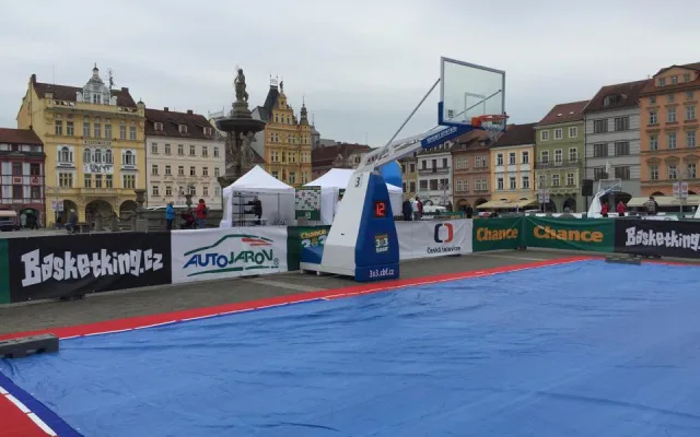 Basketbalová Chance 3x3 Tour 2015 na budějckém náměstí