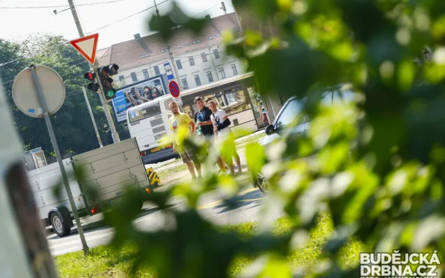 Začala uzavírka Husovy ulice