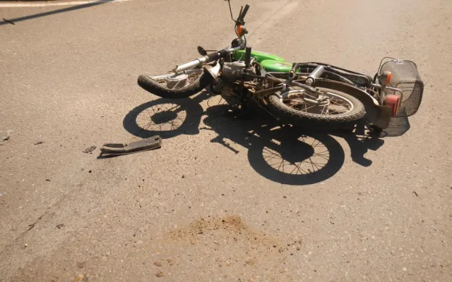 Páteční nehody motorkářů.