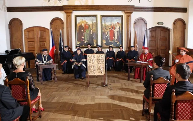CEVRO institut