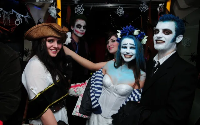 Halloweenský autobus