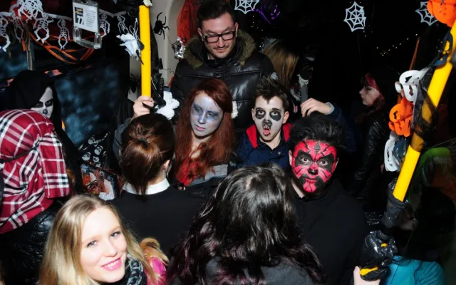 Halloweenský autobus