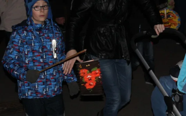 Českými Velenicemi prošel lampionový průvod již podesáté